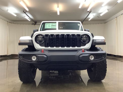 New 2026 Jeep Wrangler Unlimited Sport w/ Dual Top Group AWD/4WD image 11