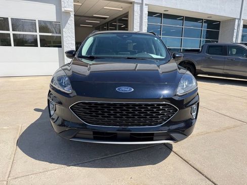 Certified 2021 Ford Escape SEL w/ Technology Package AWD/4WD image 2