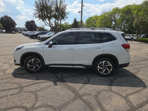Used 2023 Subaru Forester Touring w/ Popular Package #2 AWD/4WD image 13