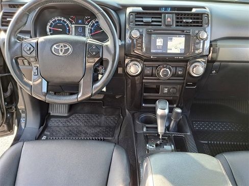 Used 2017 Toyota 4Runner 4WD image 15