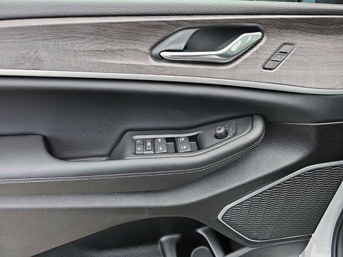 New 2026 Jeep Grand Cherokee Limited image 8