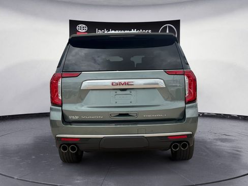 Used 2023 GMC Yukon Denali w/ Advanced Technology Package AWD/4WD image 4