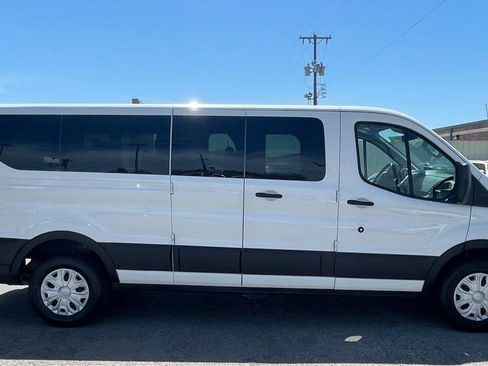 Used 2015 Ford Transit 350 XLT RWD image 5