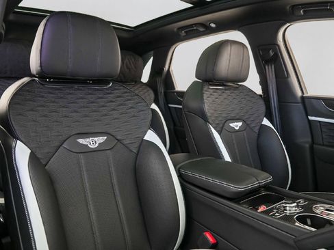 New 2026 Bentley Bentayga Speed AWD/4WD image 35