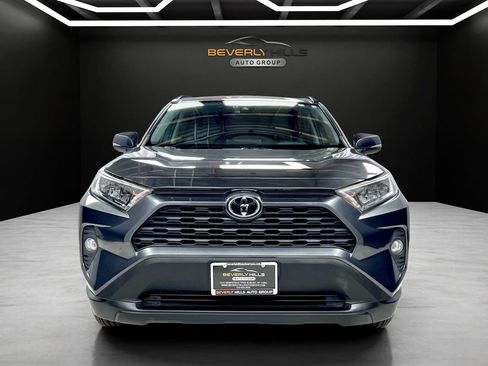 Used 2019 Toyota RAV4 XLE w/ All Weather Liner Package AWD/4WD image 10