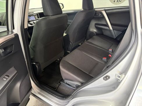 Used 2018 Toyota RAV4 LE w/ All Weather Liner Package AWD/4WD image 17
