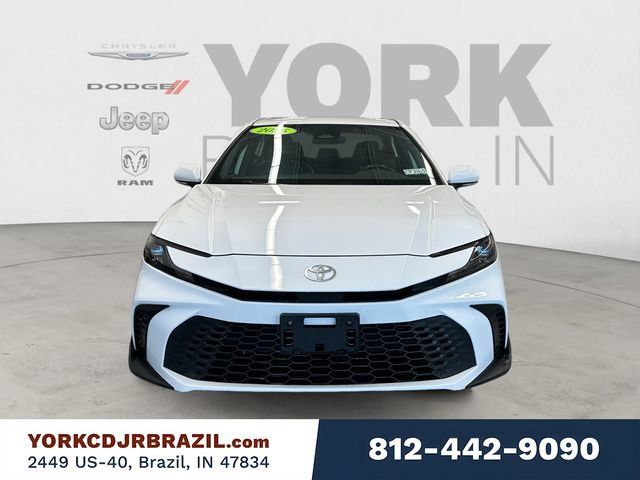 Used 2025 Toyota Camry SE FWD image 8