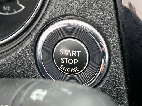 Used 2019 Nissan Rogue SV image 21