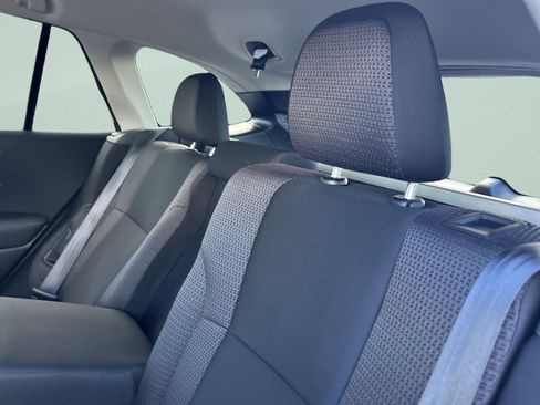 Used 2024 Subaru Outback Premium image 30