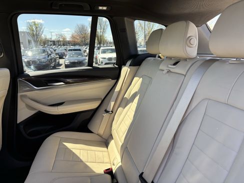 Used 2018 BMW X3 M40i image 32