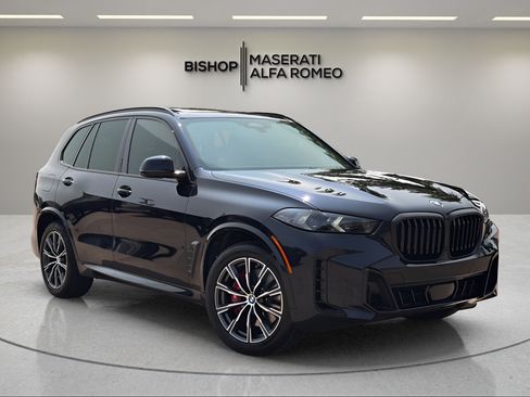 Used 2026 BMW X5 xDrive40i w/ M Sport Package AWD/4WD image 1