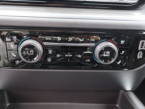 New 2026 Chevrolet Silverado 1500 High Country AWD/4WD image 11