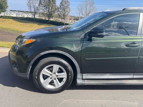 Used 2013 Toyota RAV4 XLE image 7