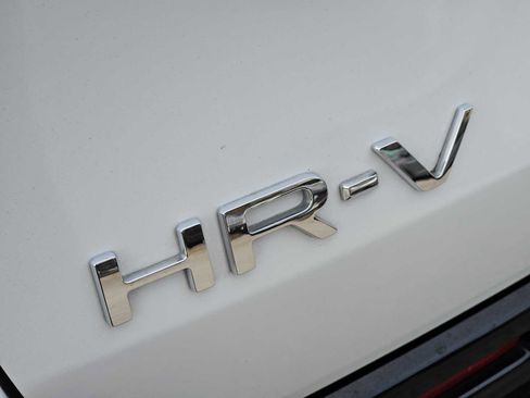 Certified 2024 Honda HR-V EX-L image 11
