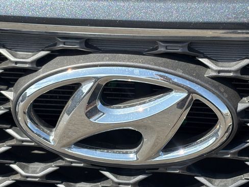 Used 2021 Hyundai Kona Ultimate FWD image 9