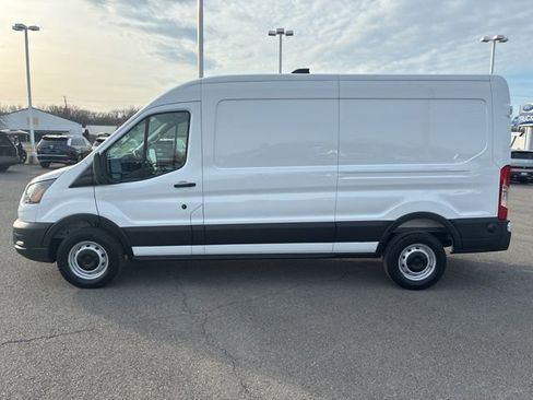 New 2026 Ford Transit 250 148 Medium Roof w/ Load Area Protection Package RWD image 3