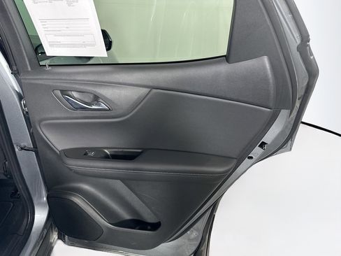 Used 2025 Chevrolet Blazer LT FWD image 27