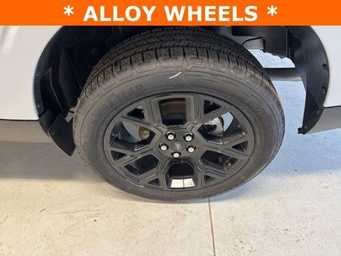 New 2026 Ford Maverick Lariat w/ Black Appearance Package AWD/4WD image 33