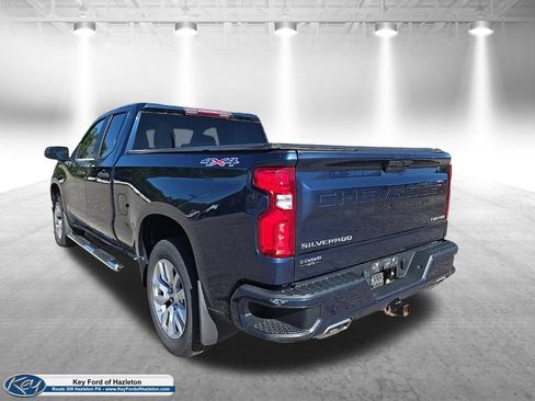 Used 2020 Chevrolet Silverado 1500 Custom w/ Custom Value Package AWD/4WD image 9