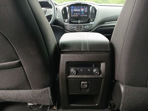 Certified 2023 Chevrolet Traverse LT FWD image 12