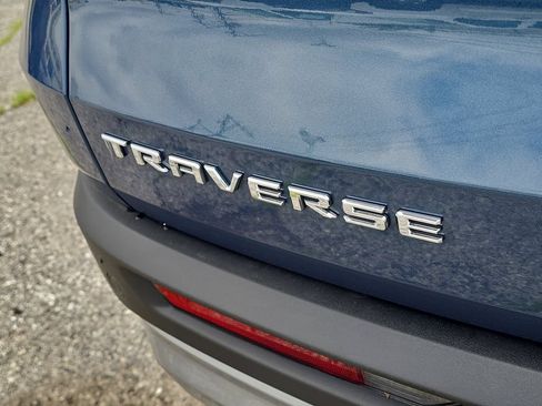 New 2026 Chevrolet Traverse LT w/ Sun and Wheel Package FWD image 6