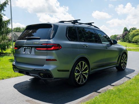 Used 2023 BMW X7 M60i w/ Executive Package AWD/4WD image 4