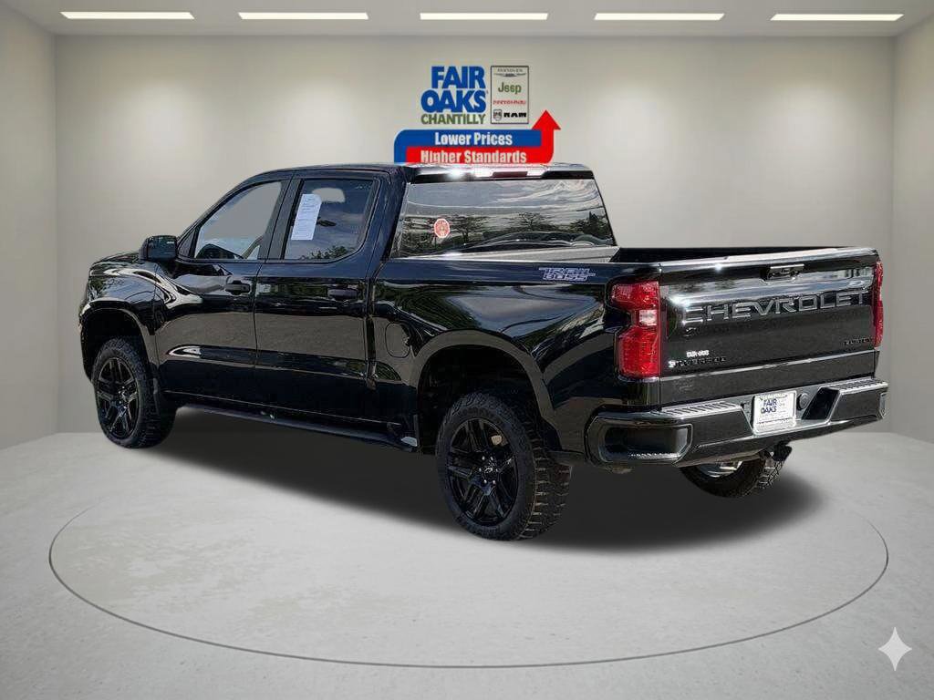 Used 2025 Chevrolet Silverado 1500 Custom Trail Boss w/ LPO, Dark Essentials Package AWD/4WD image 10