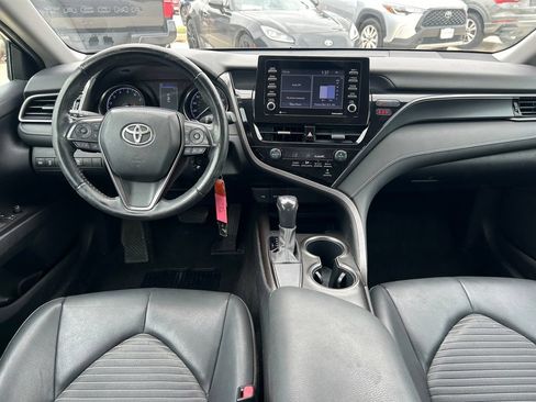 Used 2021 Toyota Camry SE FWD image 15