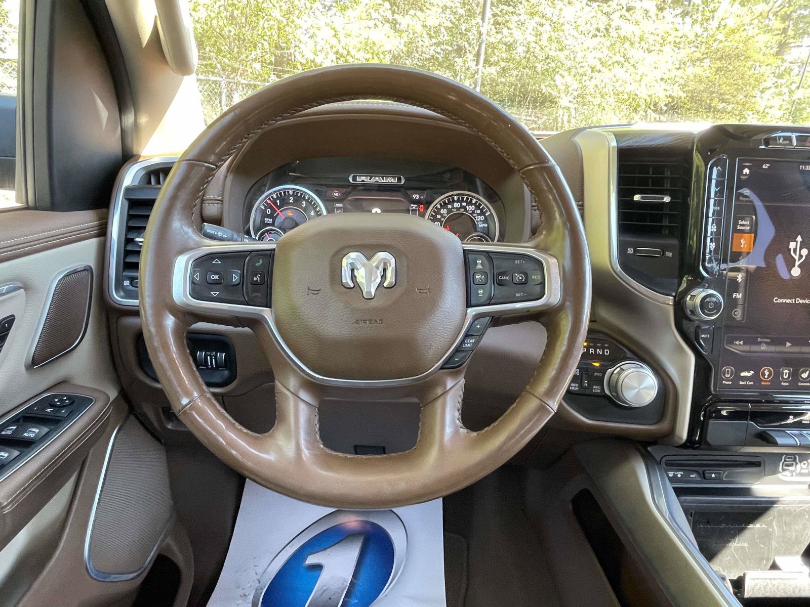 Used 2019 RAM 1500 Laramie AWD/4WD image 13