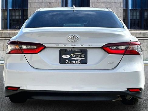Used 2024 Toyota Camry LE w/ Convenience Package FWD image 4