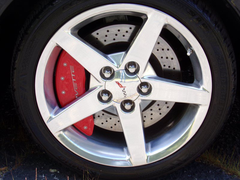 Used 2005 Chevrolet Corvette Coupe w/ Preferred Equipment Group RWD image 16