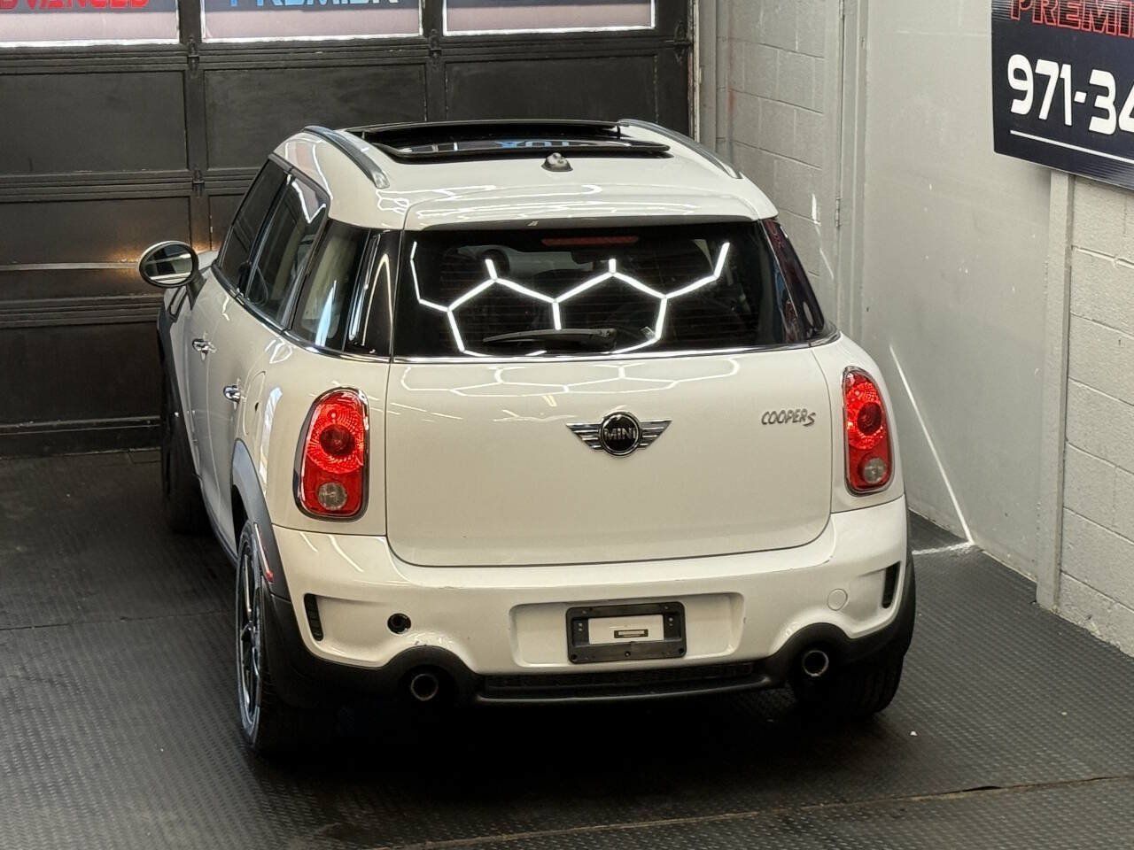 Used 2014 MINI Cooper Countryman S w/ Premium Package AWD/4WD image 10