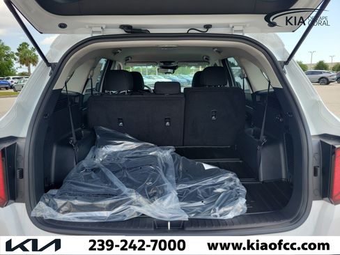 New 2026 Kia Sorento LX FWD image 10