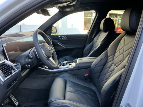 New 2026 BMW X5 xDrive40i w/ M Sport Package image 11