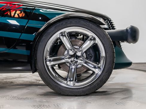 Used 2000 Plymouth Prowler image 20