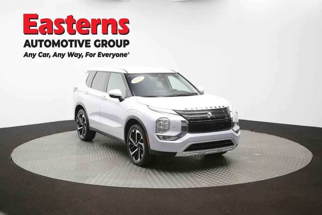 Used 2024 Mitsubishi Outlander SE AWD/4WD image 50