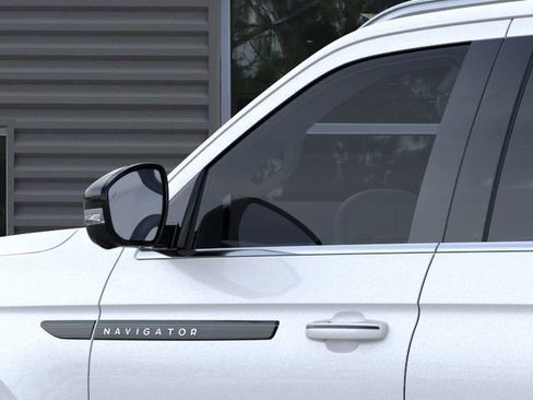 New 2025 Lincoln Navigator L Black Label AWD/4WD image 20