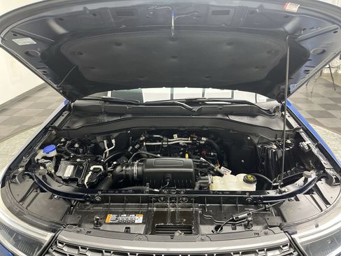 Used 2022 Ford Explorer XLT w/ XLT Sport Appearance Package image 32