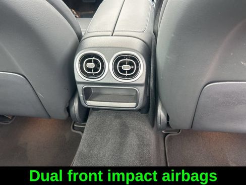 Used 2025 Mercedes-Benz C 300 4MATIC Sedan image 28