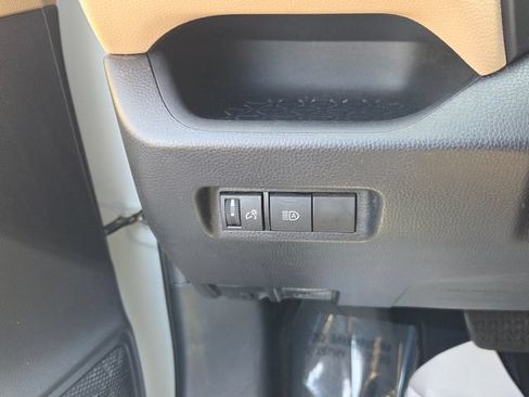 Used 2021 Toyota RAV4 LE FWD image 24