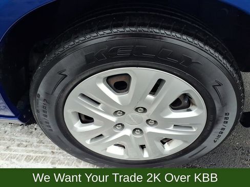 Used 2018 Dodge Grand Caravan SE w/ UConnect Hands-Free Group image 15