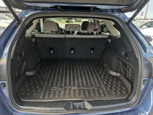 Used 2022 Subaru Outback Premium AWD/4WD image 10