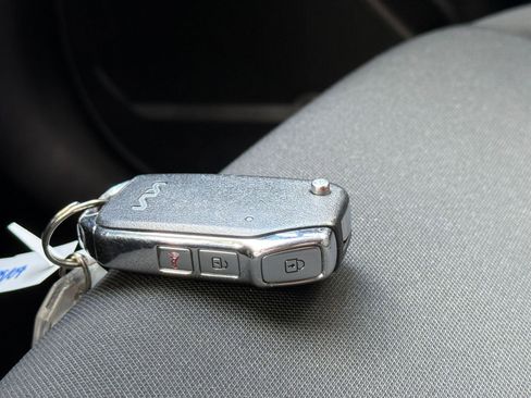 Used 2025 Kia Sportage LX FWD image 20