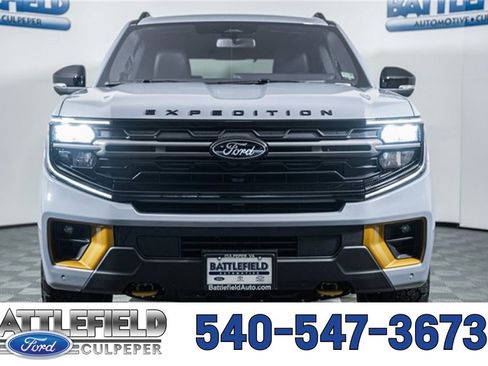 New 2026 Ford Expedition Tremor image 2