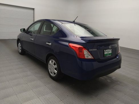 Used 2018 Nissan Versa SV image 5