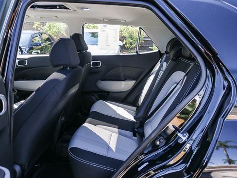 Certified 2024 Hyundai Venue SEL FWD image 24