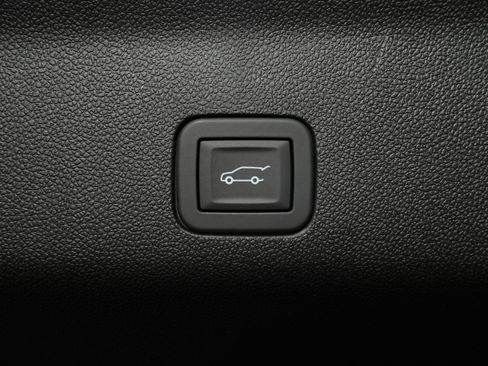 Used 2026 GMC Yukon AT4 Ultimate AWD/4WD image 14