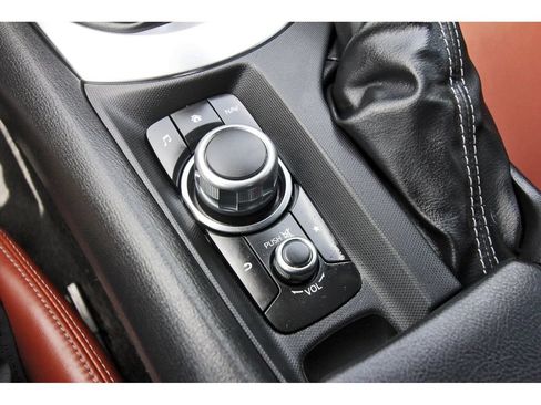 Used 2023 MAZDA MX-5 Miata Grand Touring RWD image 25