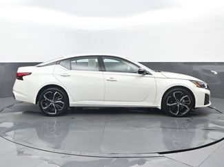 Used 2025 Nissan Altima 2.5 SR AWD/4WD video 2