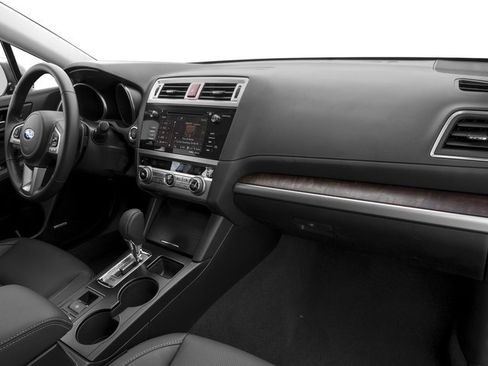 Used 2017 Subaru Outback 3.6R Limited AWD/4WD image 18